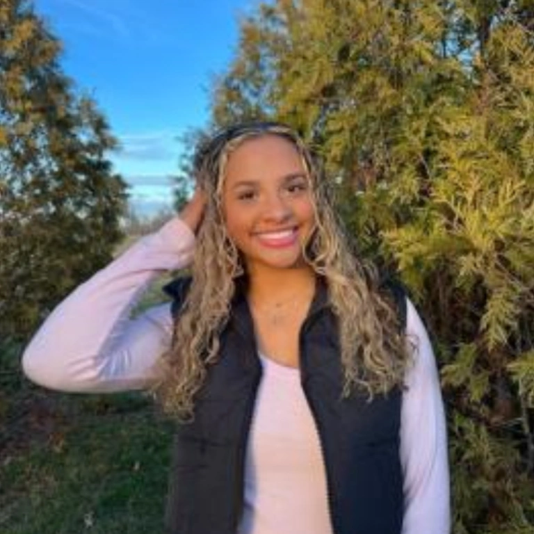 Photo of Mariah Miller